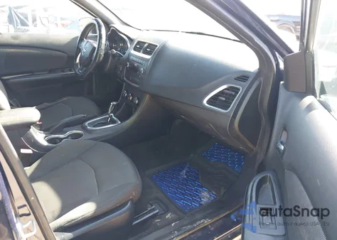 2014 Dodge Avenger Se z USA, uszkodzony, nr VIN 1C3CDZAB2EN221782